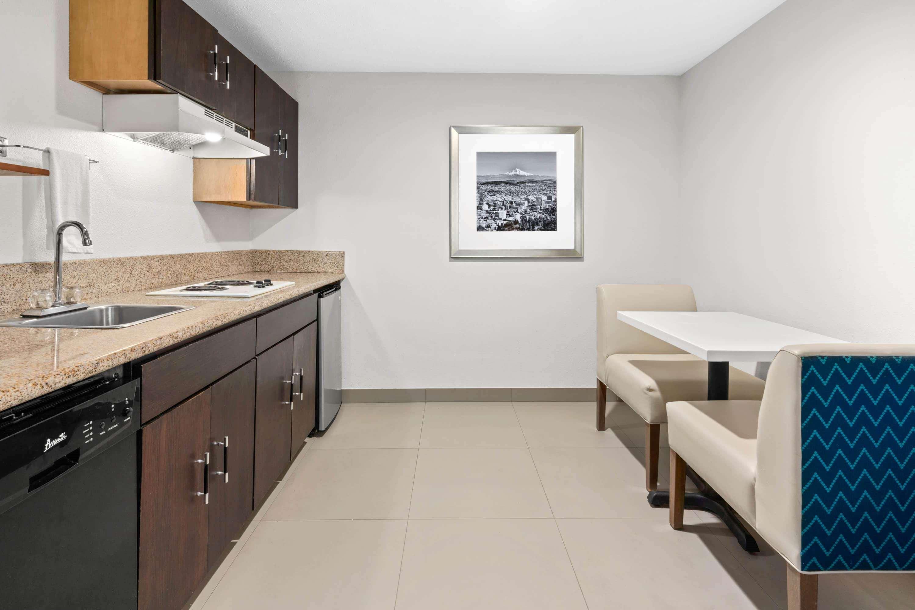 La Quinta By Wyndham Portland Nw Hotel Luaran gambar