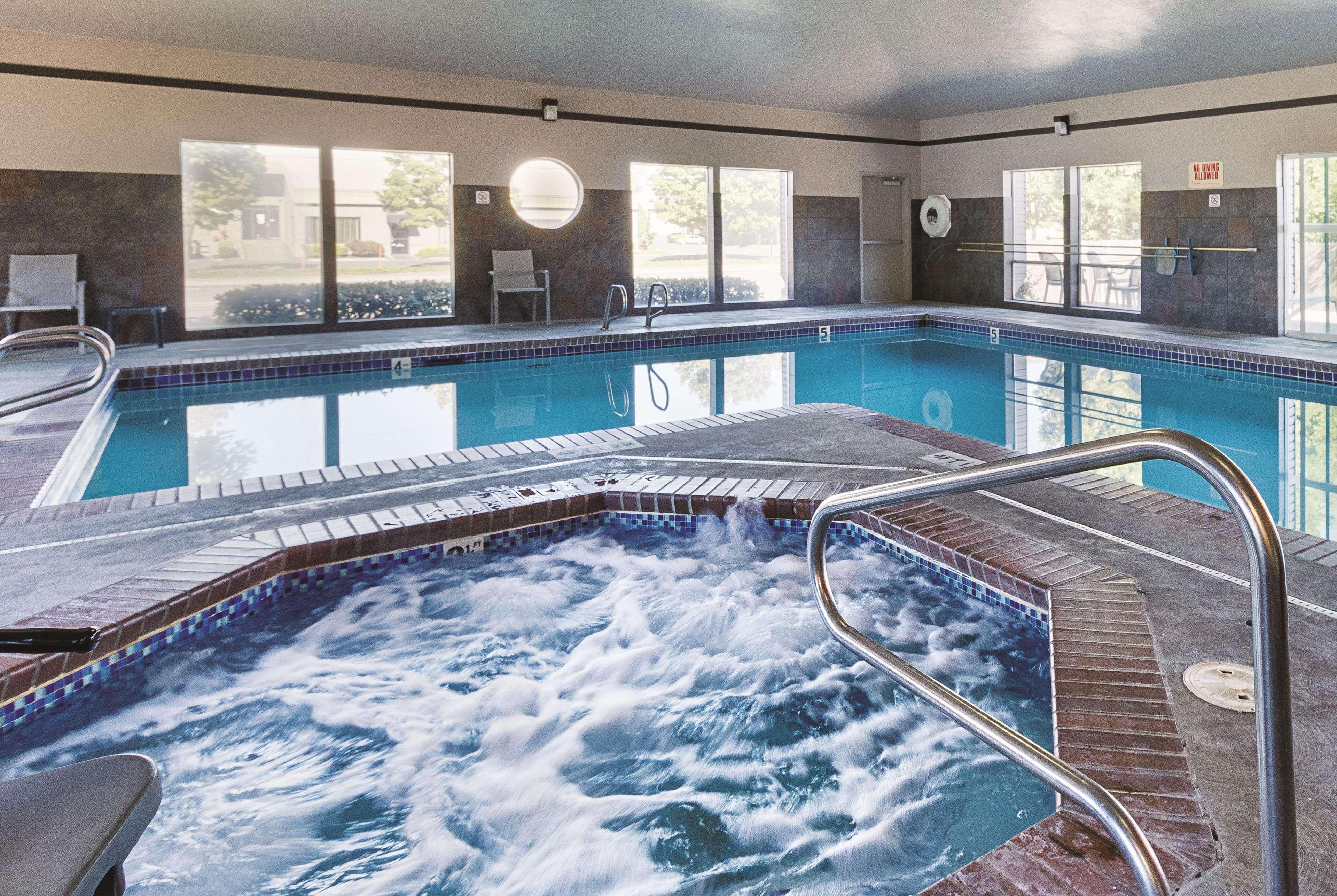 La Quinta By Wyndham Portland Nw Hotel Luaran gambar